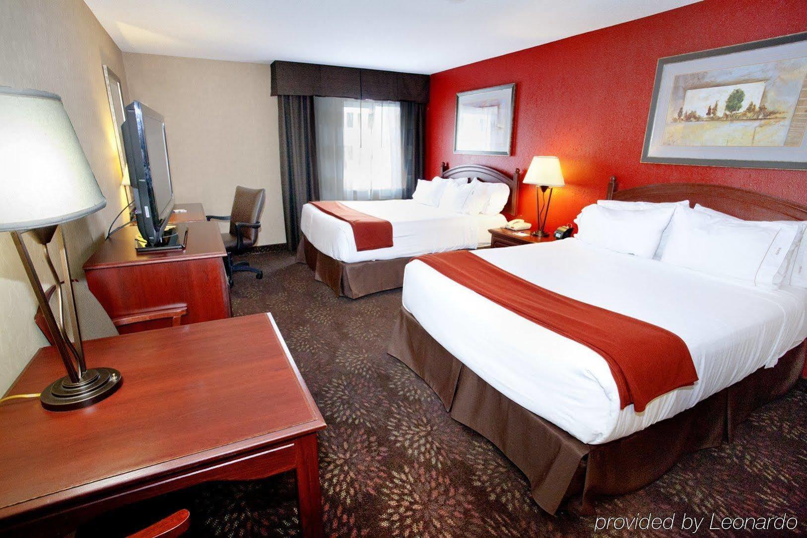 Holiday Inn Express Jamestown By Ihg Zewnętrze zdjęcie